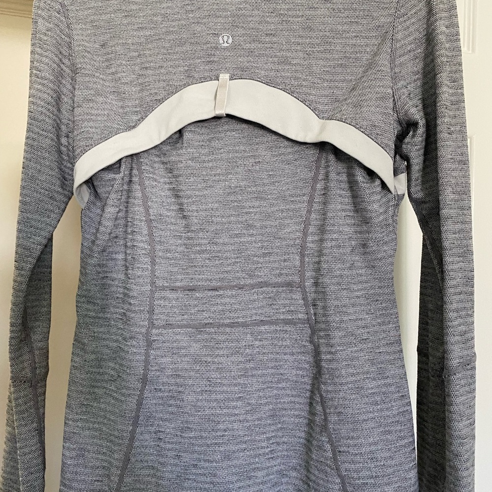 Lululemon jacket - Picture 7 of 7